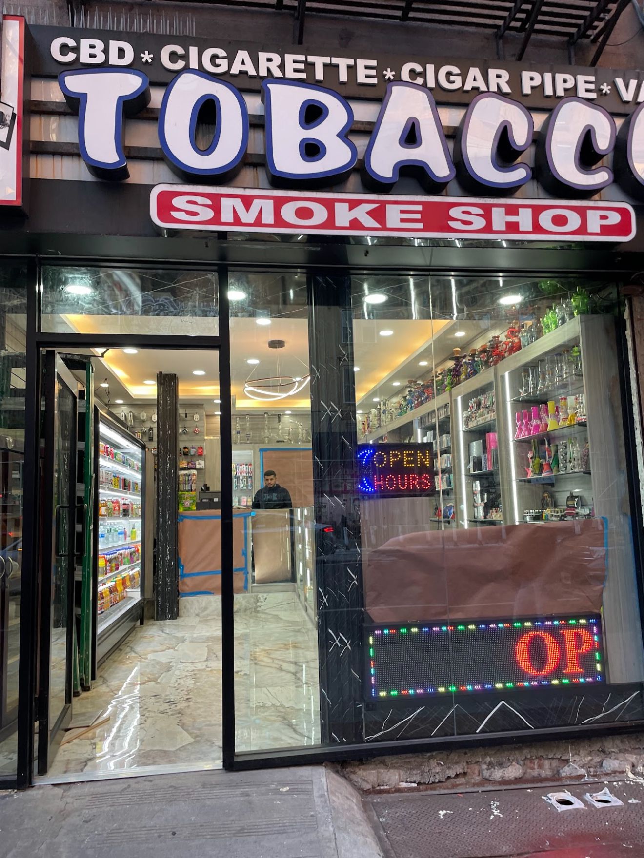 manhattan-tobacco